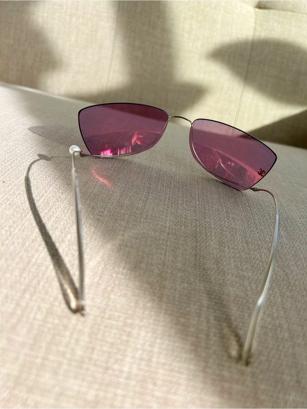 Authentic 90’s Vintage Chanel Pink Rimless Shield Sunglasses - Picture 9 of 16